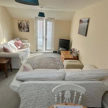 Entire Two Bed Coach House Super King Beds Turn Into Singles Exeter Exterior foto