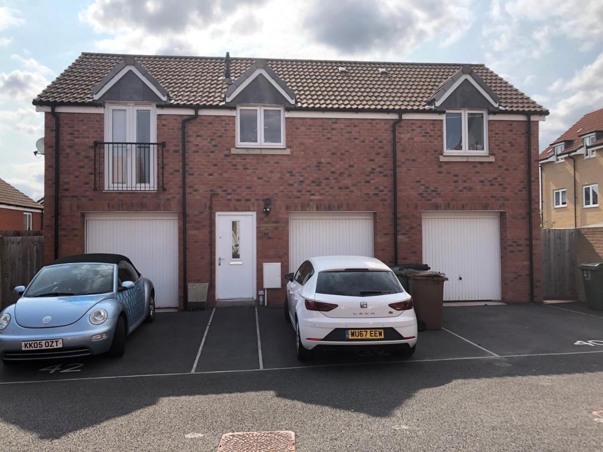 Entire Two Bed Coach House Super King Beds Turn Into Singles Exeter Exterior foto